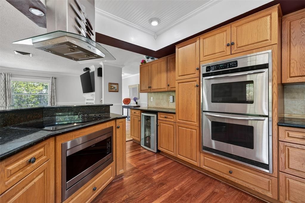 For Sale: $695,000 (4 beds, 3 baths, 2379 Square Feet)