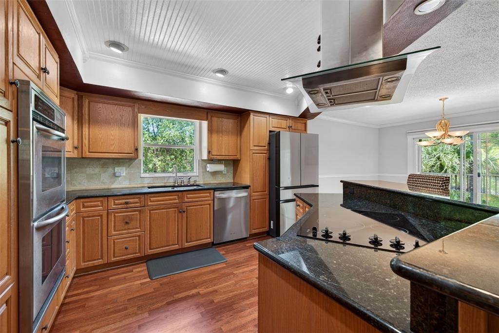 For Sale: $695,000 (4 beds, 3 baths, 2379 Square Feet)