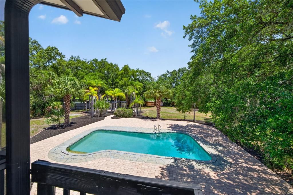 For Sale: $695,000 (4 beds, 3 baths, 2379 Square Feet)