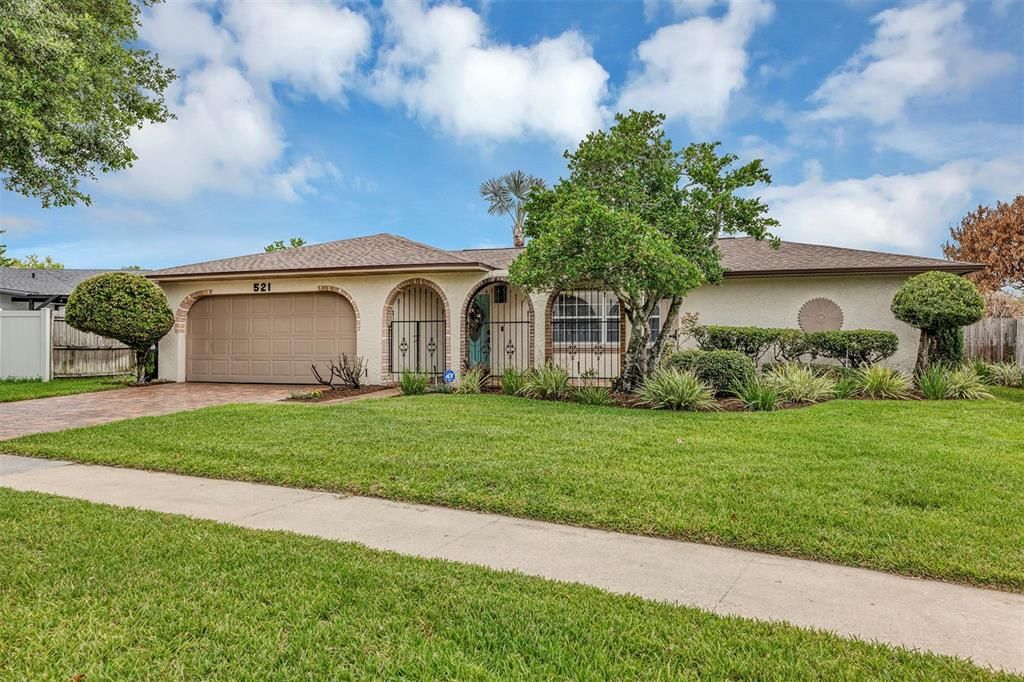 For Sale: $385,000 (3 beds, 2 baths, 1458 Square Feet)