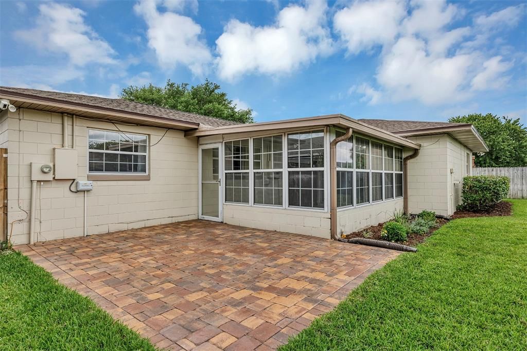 For Sale: $385,000 (3 beds, 2 baths, 1458 Square Feet)