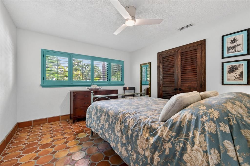 For Sale: $960,000 (4 beds, 4 baths, 2639 Square Feet)