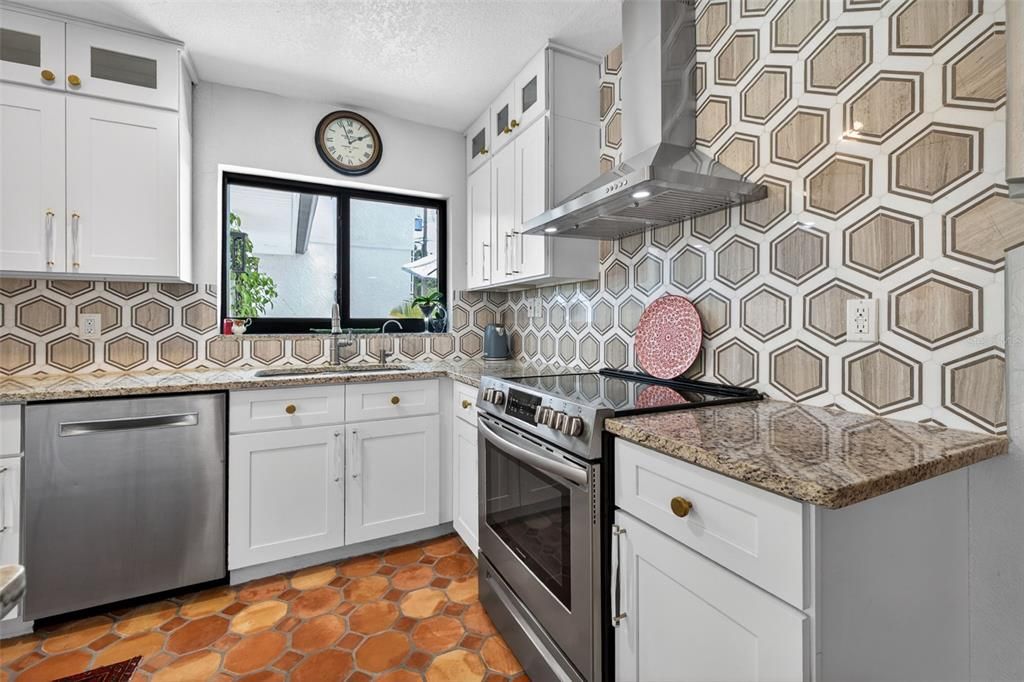 For Sale: $960,000 (4 beds, 4 baths, 2639 Square Feet)