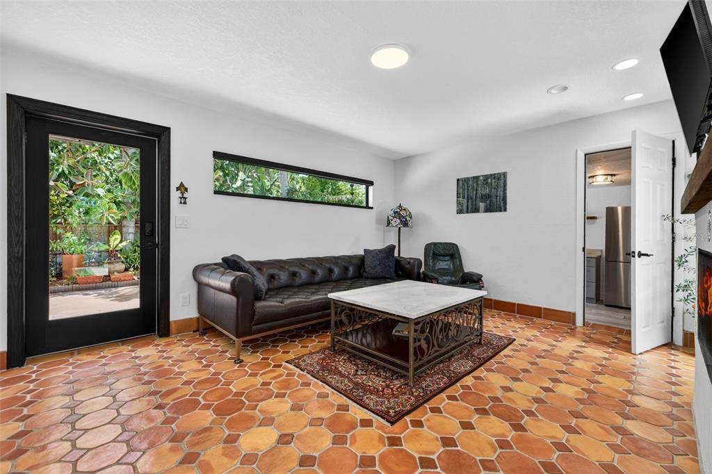 For Sale: $960,000 (4 beds, 4 baths, 2639 Square Feet)