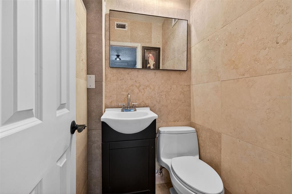 For Sale: $960,000 (4 beds, 4 baths, 2639 Square Feet)