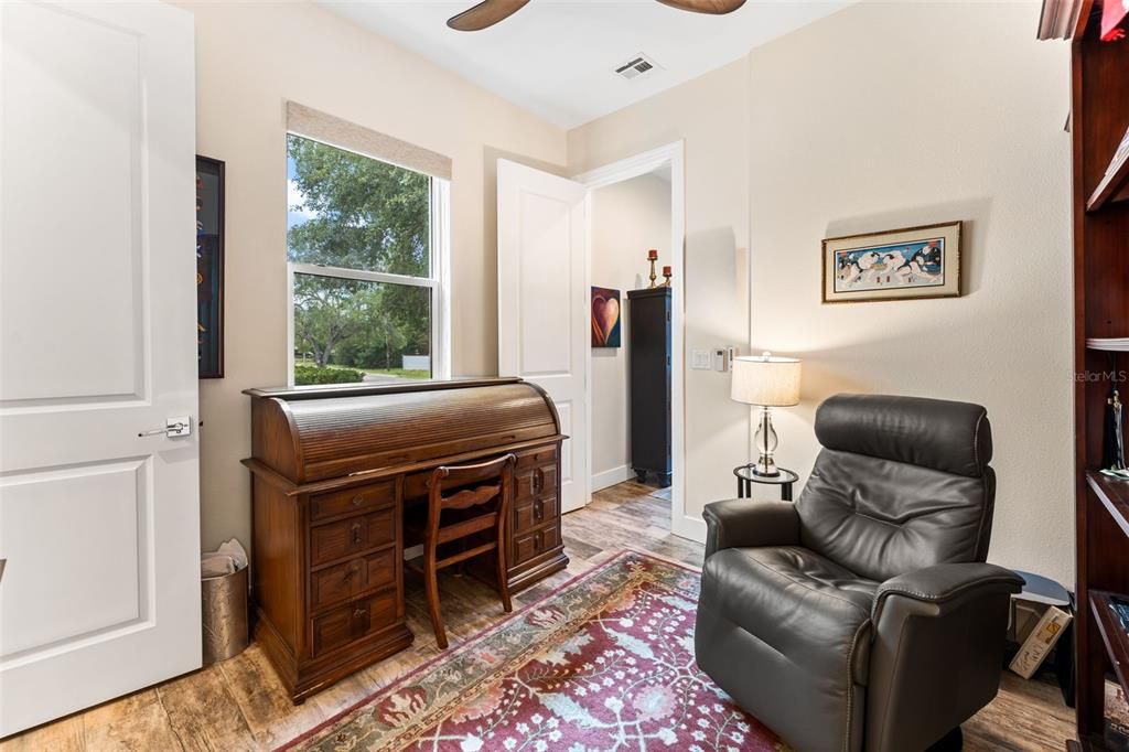 For Sale: $699,900 (3 beds, 3 baths, 2253 Square Feet)