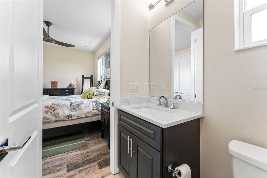 For Sale: $699,900 (3 beds, 3 baths, 2253 Square Feet)