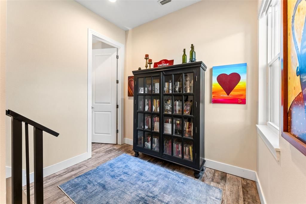 For Sale: $699,900 (3 beds, 3 baths, 2253 Square Feet)