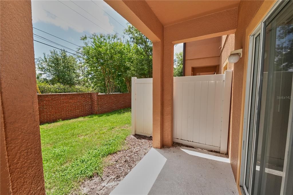 For Rent: $1,800 (3 beds, 2 baths, 1203 Square Feet)