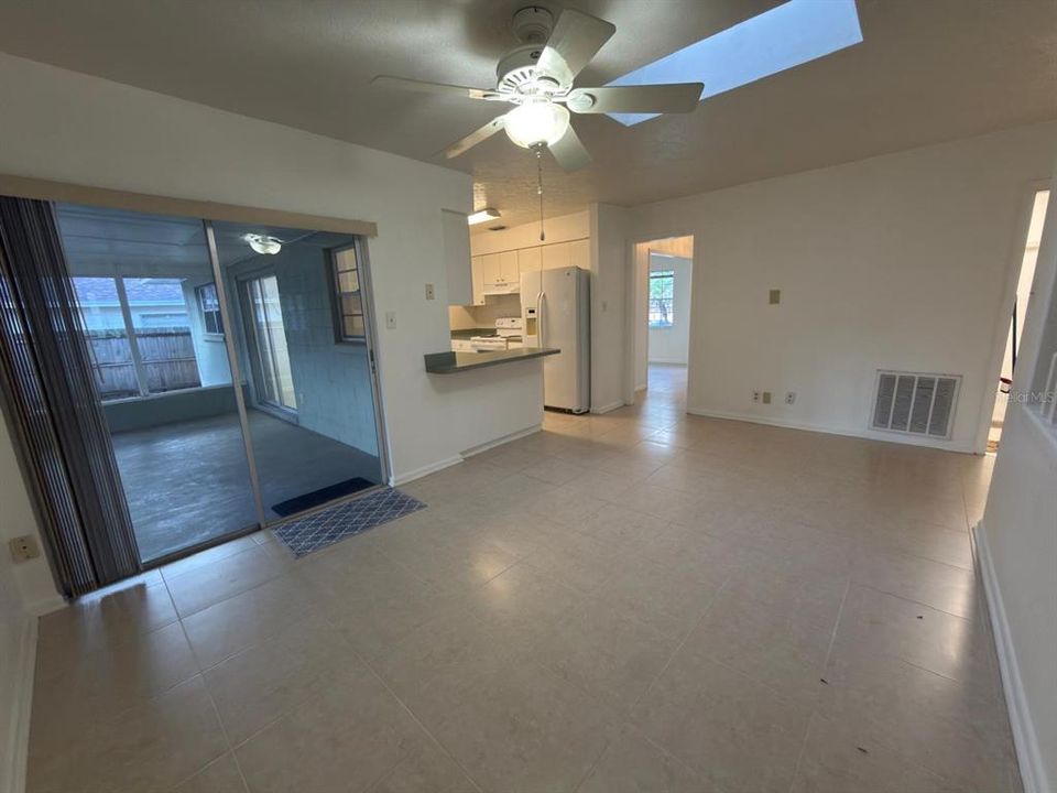 For Sale: $389,000 (4 beds, 2 baths, 1628 Square Feet)