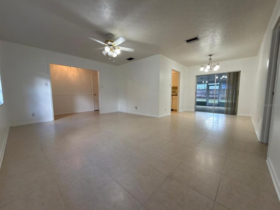 For Sale: $389,000 (4 beds, 2 baths, 1628 Square Feet)