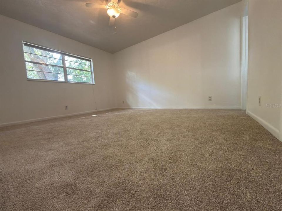 For Sale: $389,000 (4 beds, 2 baths, 1628 Square Feet)