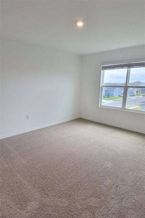 В аренду: $2,600 (5 спален, 3 ванн, 2351 Квадратных фут)