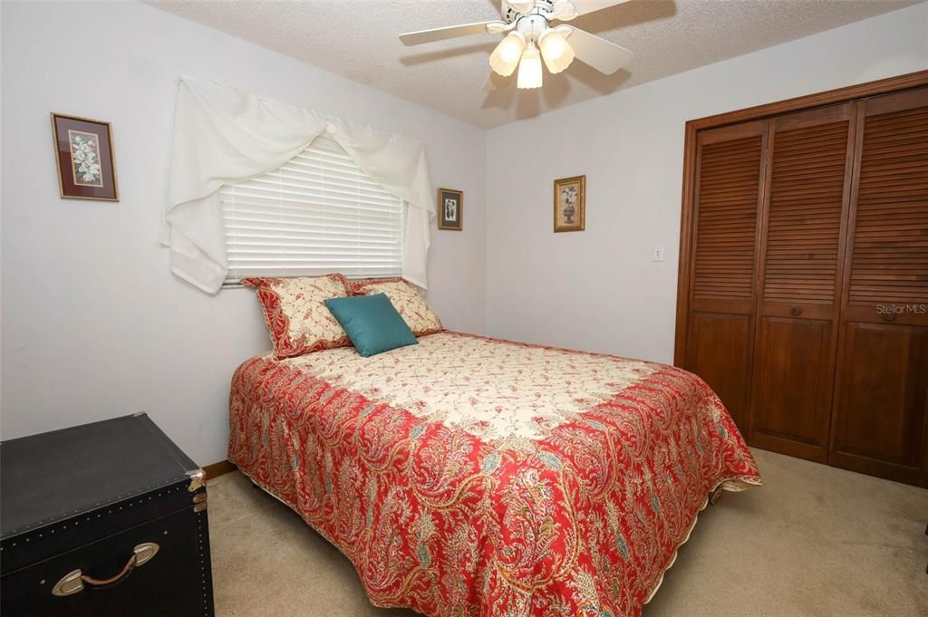 For Sale: $520,000 (4 beds, 2 baths, 1924 Square Feet)
