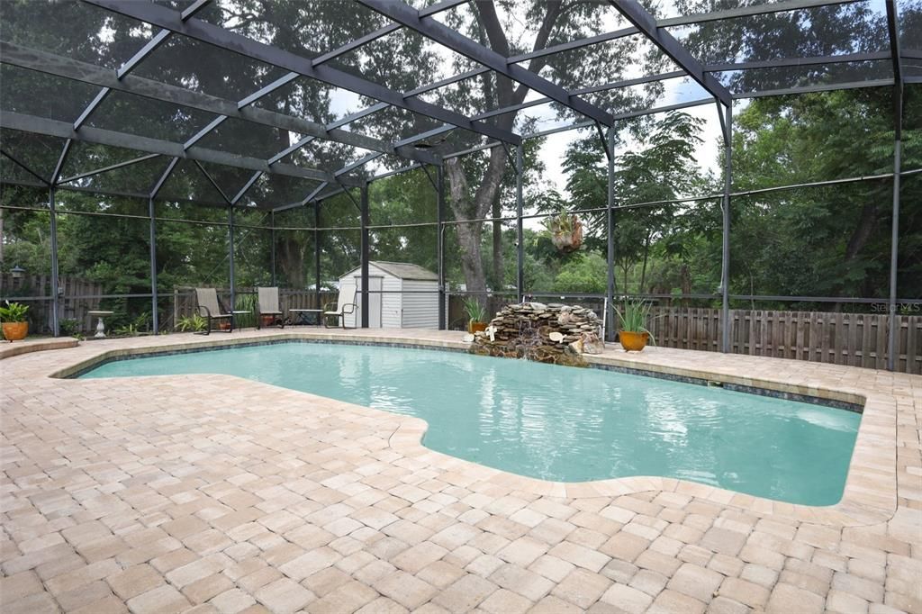 For Sale: $520,000 (4 beds, 2 baths, 1924 Square Feet)