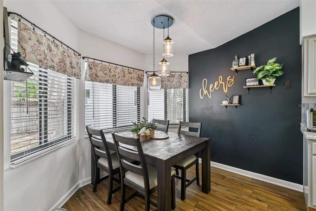 Active With Contract: $330,000 (3 beds, 2 baths, 1324 Square Feet)