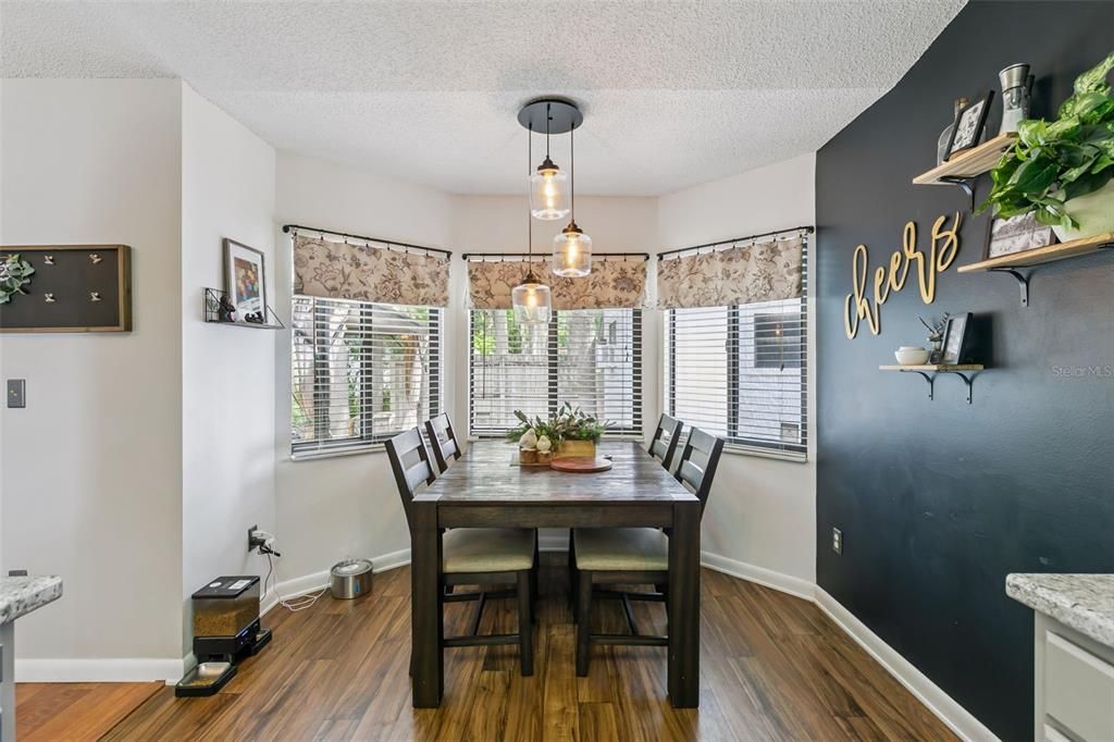 Active With Contract: $330,000 (3 beds, 2 baths, 1324 Square Feet)