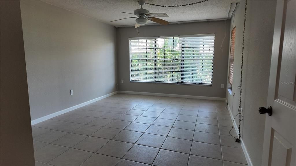 For Sale: $235,000 (2 beds, 2 baths, 1185 Square Feet)