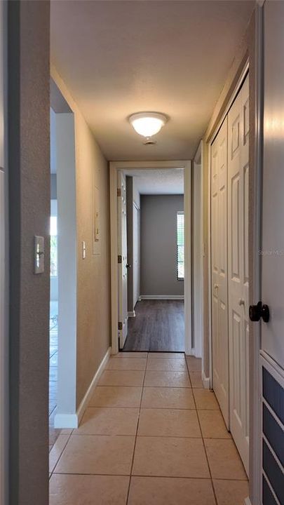 For Sale: $235,000 (2 beds, 2 baths, 1185 Square Feet)