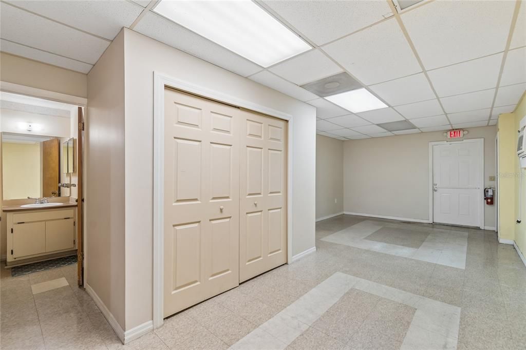 For Sale: $495,000 (0 beds, 0 baths, 1943 Square Feet)