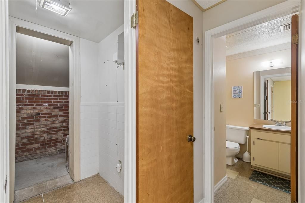 For Sale: $495,000 (0 beds, 0 baths, 1943 Square Feet)