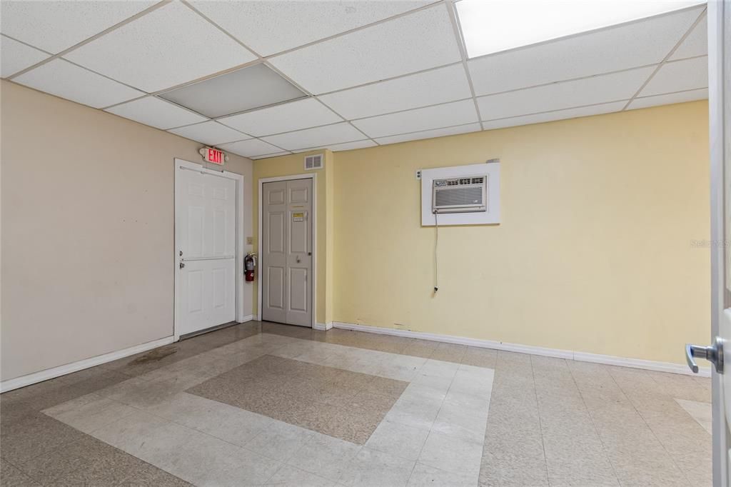 For Sale: $495,000 (0 beds, 0 baths, 1943 Square Feet)