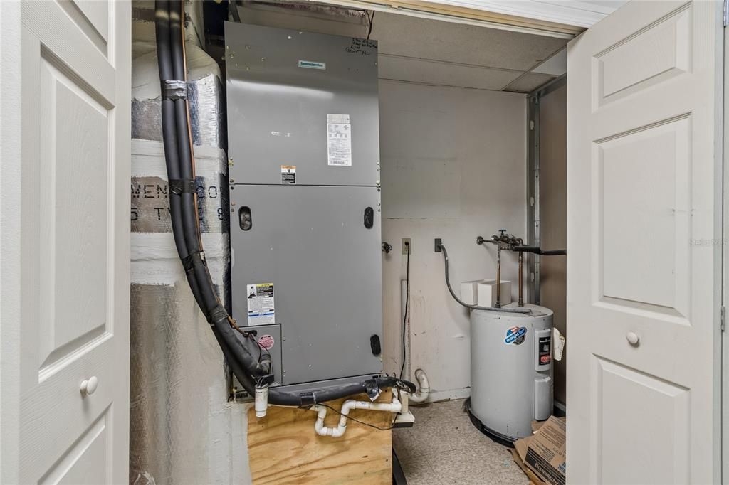 For Sale: $495,000 (0 beds, 0 baths, 1943 Square Feet)
