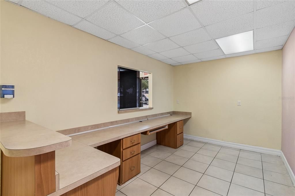 For Sale: $495,000 (0 beds, 0 baths, 1943 Square Feet)