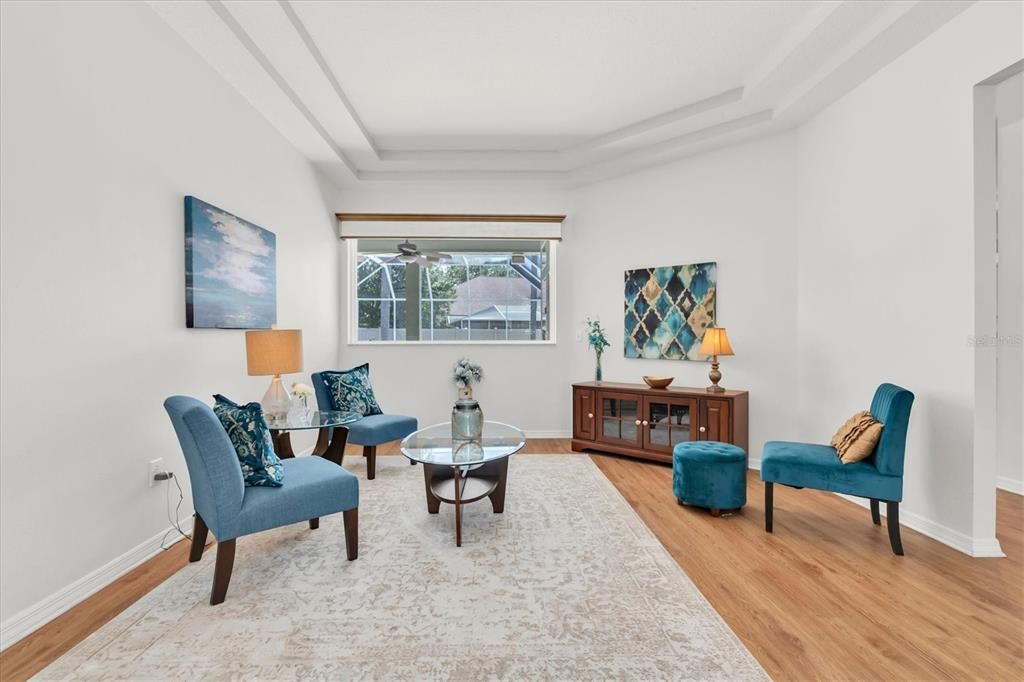 En Venta: $729,900 (4 camas, 3 baños, 2313 Pies cuadrados)