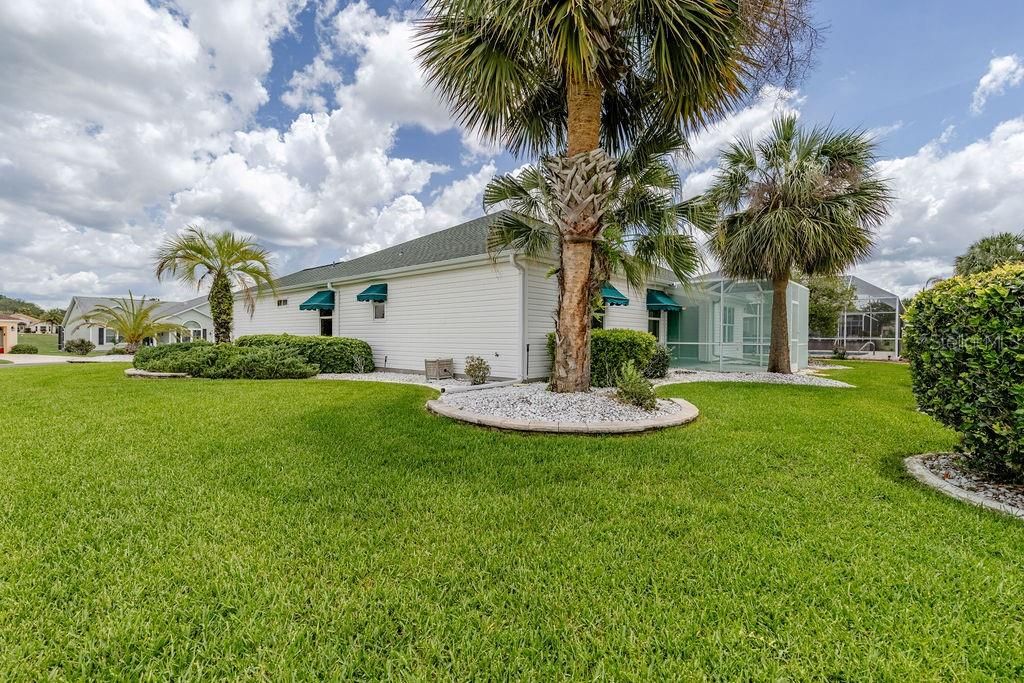 For Sale: $399,900 (3 beds, 2 baths, 1968 Square Feet)