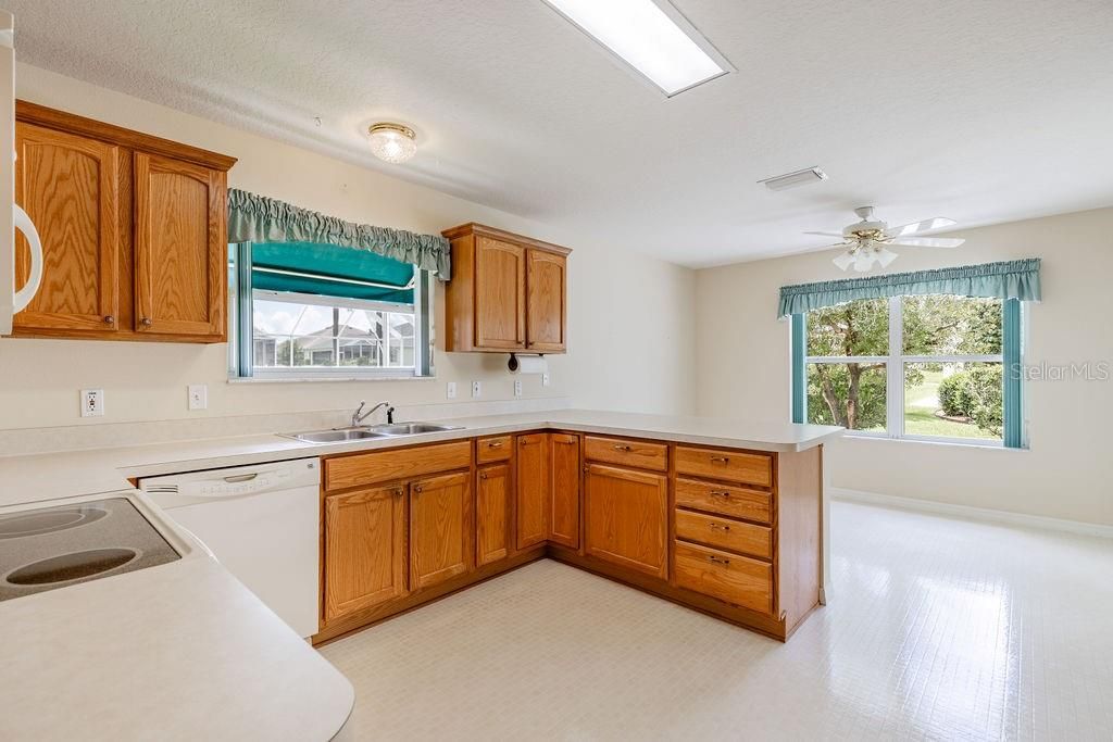 For Sale: $399,900 (3 beds, 2 baths, 1968 Square Feet)