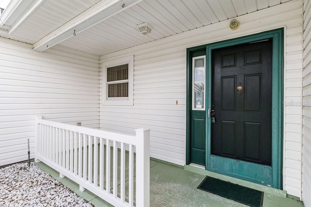 For Sale: $399,900 (3 beds, 2 baths, 1968 Square Feet)