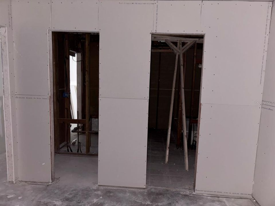 For Sale: $154,000 (3 beds, 1 baths, 1110 Square Feet)