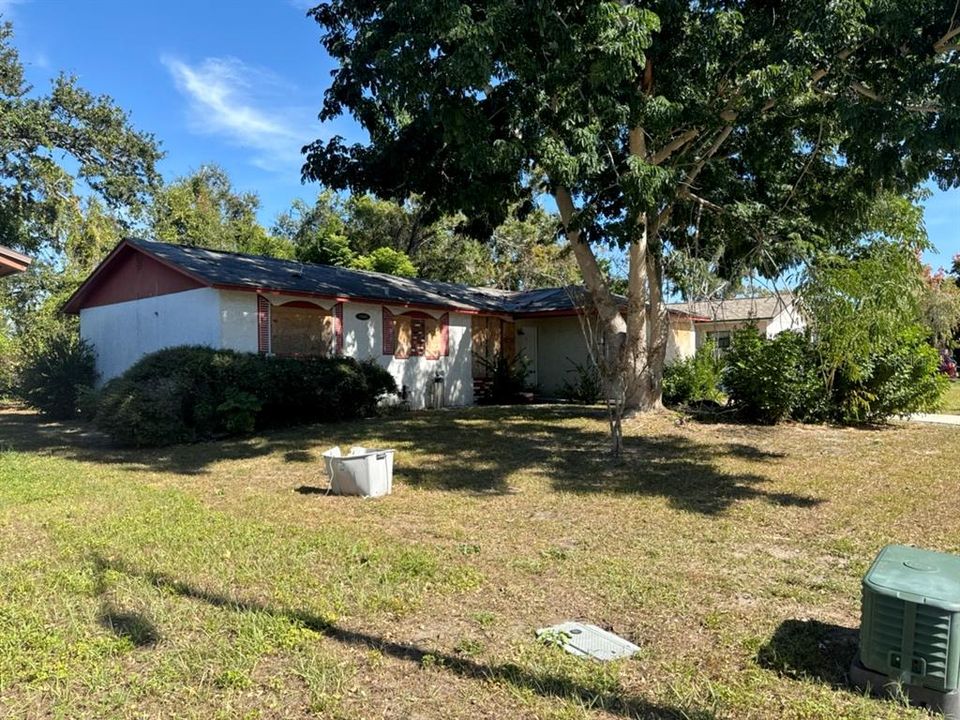 For Sale: $154,000 (3 beds, 1 baths, 1110 Square Feet)