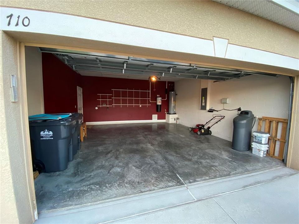 For Sale: $319,000 (3 beds, 2 baths, 1478 Square Feet)