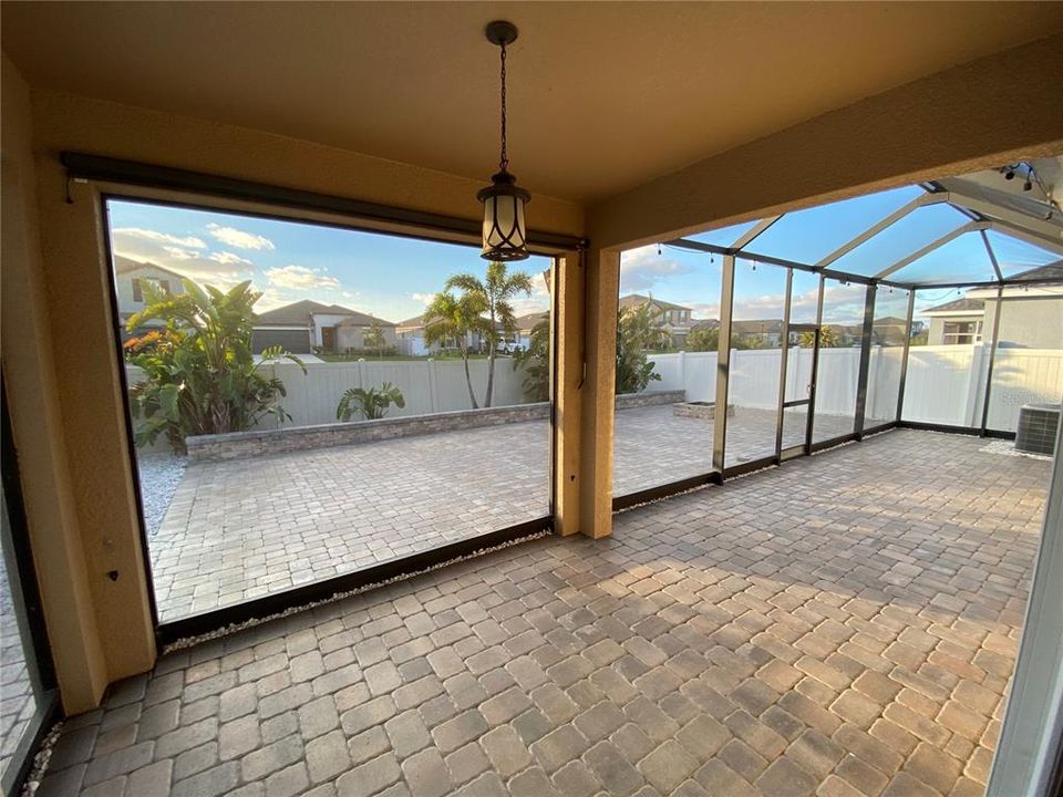 For Sale: $319,000 (3 beds, 2 baths, 1478 Square Feet)
