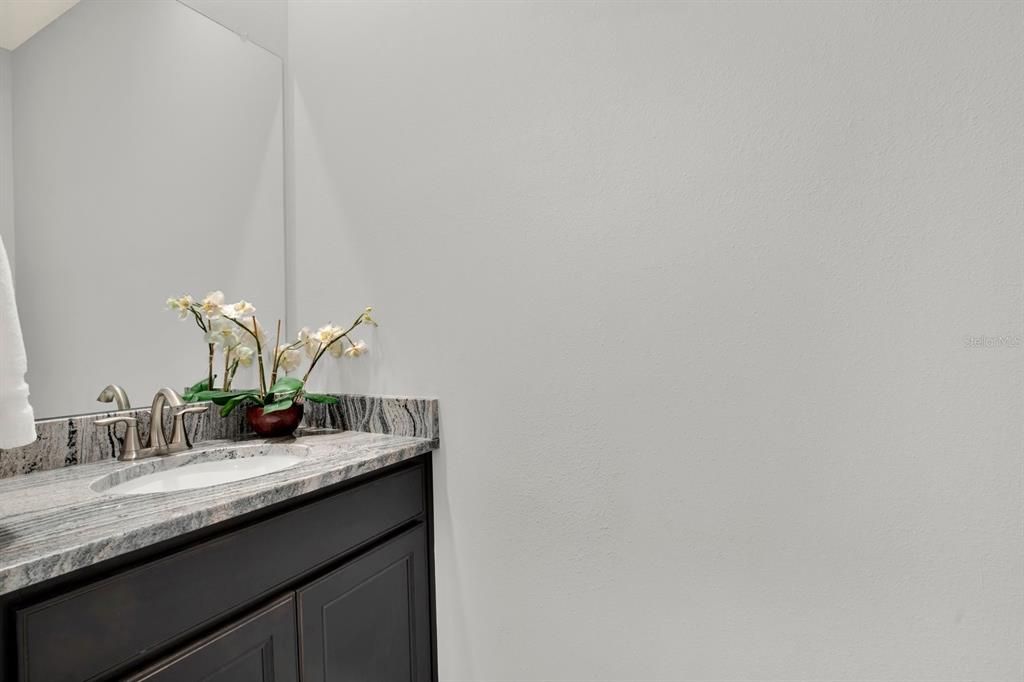 En Venta: $499,900 (4 camas, 2 baños, 2045 Pies cuadrados)