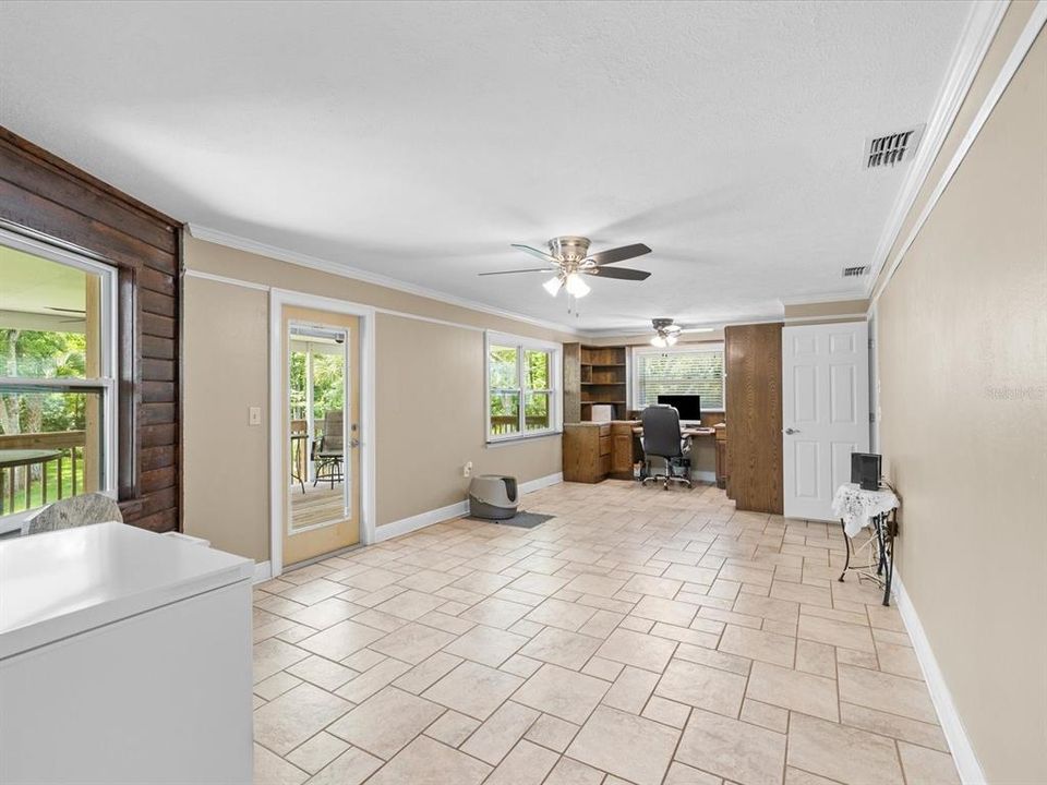 For Sale: $449,000 (3 beds, 2 baths, 2284 Square Feet)