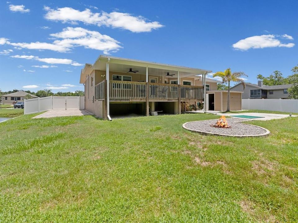 For Sale: $449,000 (3 beds, 2 baths, 2284 Square Feet)