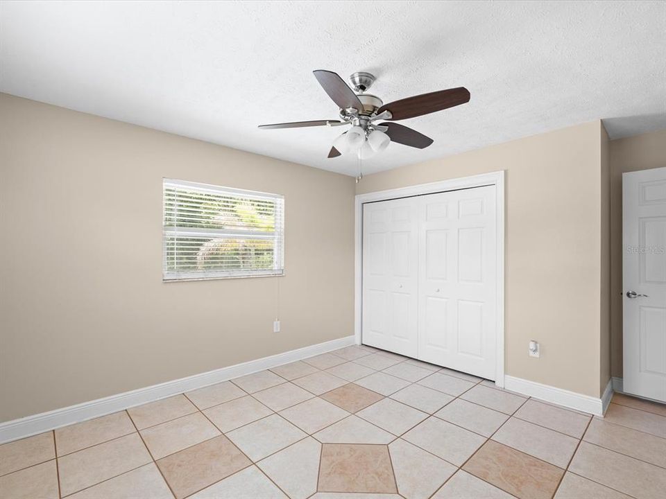 For Sale: $449,000 (3 beds, 2 baths, 2284 Square Feet)