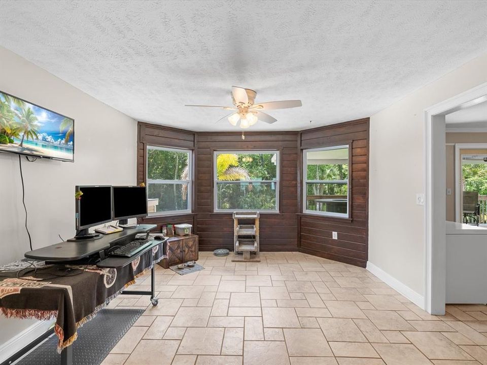 For Sale: $449,000 (3 beds, 2 baths, 2284 Square Feet)