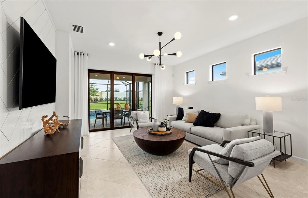For Sale: $330,130 (2 beds, 2 baths, 1655 Square Feet)