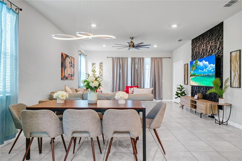 For Sale: $679,999 (6 beds, 4 baths, 3113 Square Feet)
