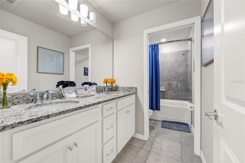 For Sale: $679,999 (6 beds, 4 baths, 3113 Square Feet)