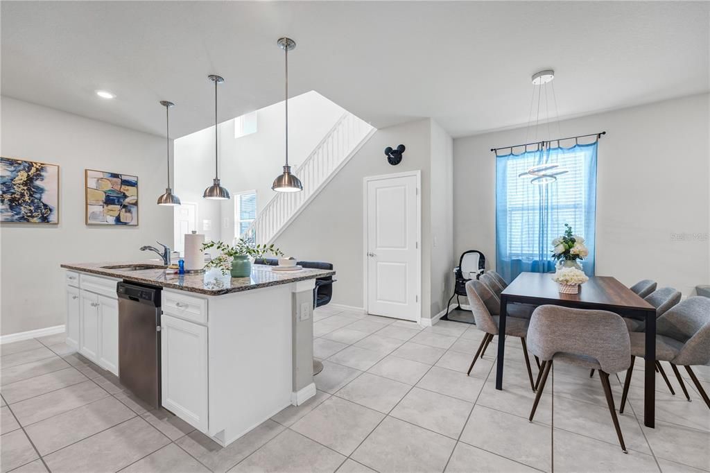 For Sale: $679,999 (6 beds, 4 baths, 3113 Square Feet)