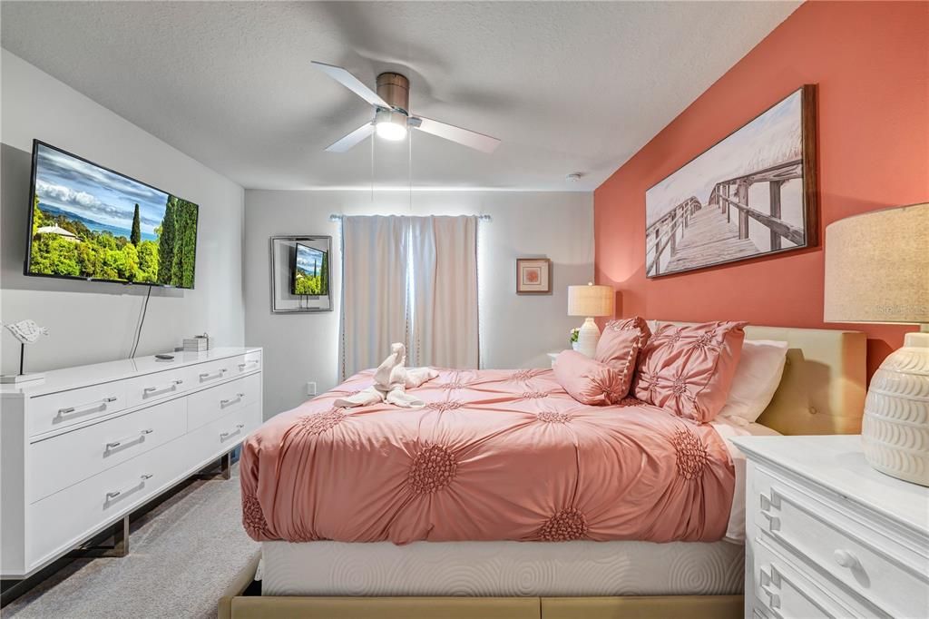 For Sale: $679,999 (6 beds, 4 baths, 3113 Square Feet)