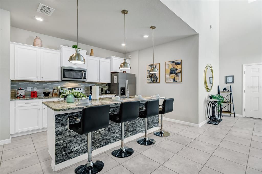 For Sale: $679,999 (6 beds, 4 baths, 3113 Square Feet)