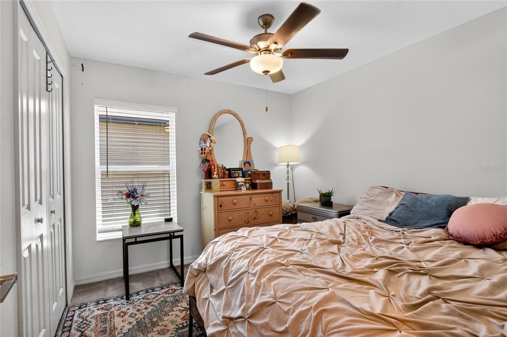 For Rent: $2,590 (4 beds, 2 baths, 1935 Square Feet)