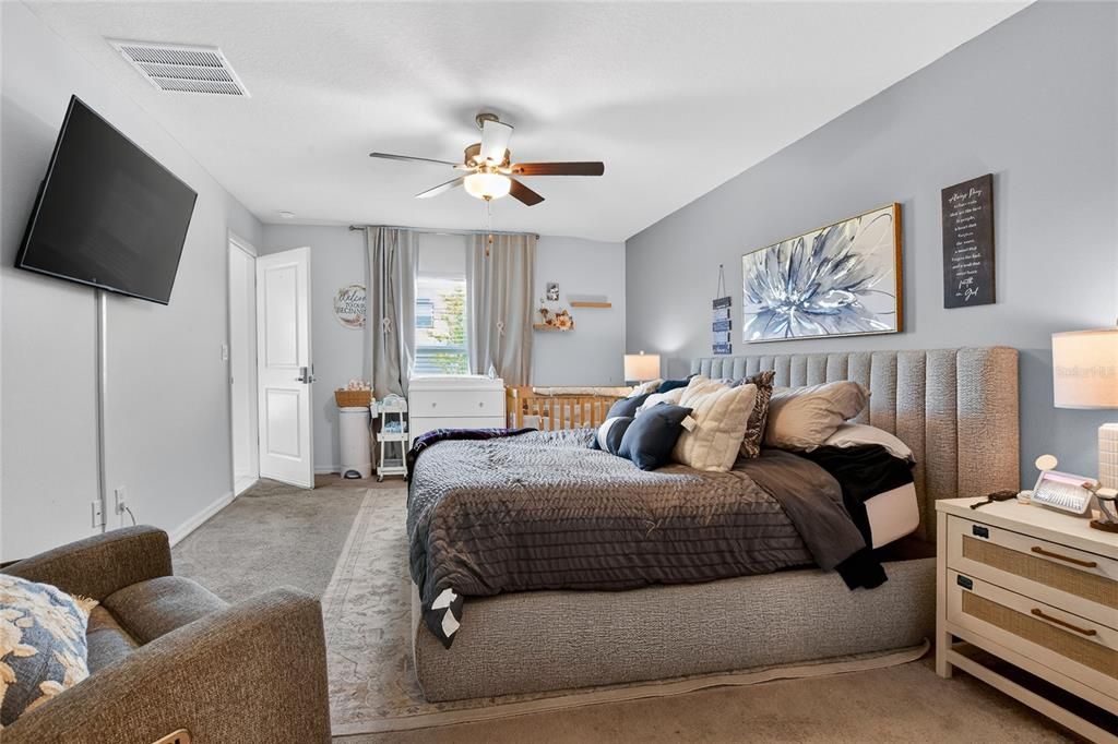 For Rent: $2,590 (4 beds, 2 baths, 1935 Square Feet)