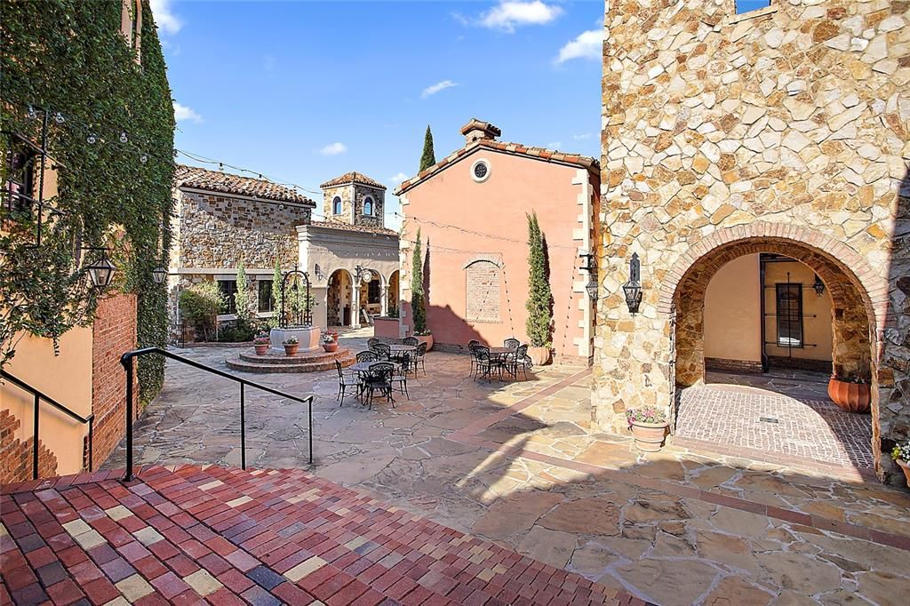 For Sale: $1,150,000 (6 beds, 4 baths, 3516 Square Feet)